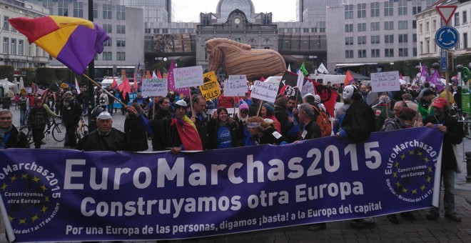 Las euromarchas recorren el centro de Bruselas para forzarla a escuchar su «No» al TTIP