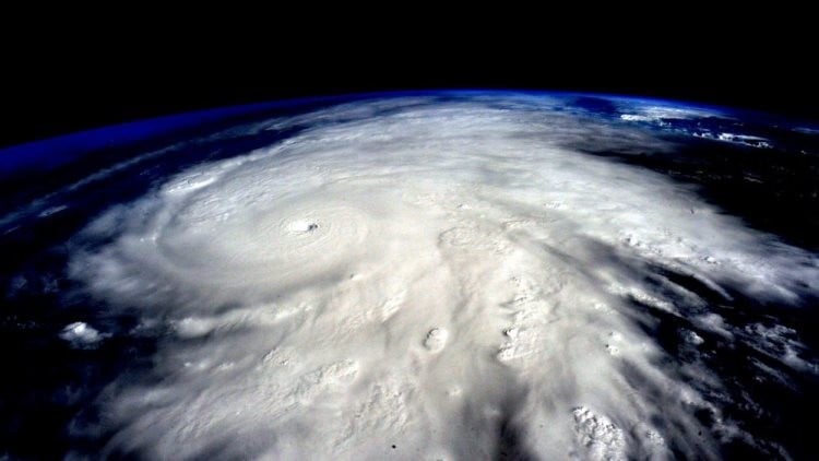 Video: La dimensión del temible huracán Patricia vista desde el espacio