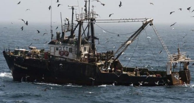 Trabajadores pesqueros acusan a dirigente sindical por rol en aprobación de Ley Longueira
