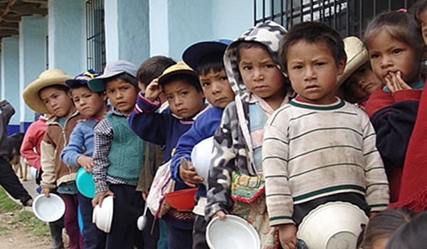 Según un informe, el 25% de los niños mexicanos son pobres