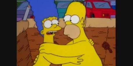 Este es el CASTIGO por andar DESNUDO en 11 ciudades del mundo… ¡No creerás el #10!