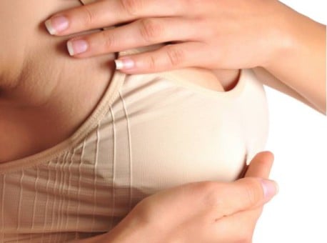 7 razones por las que duelen los pezones