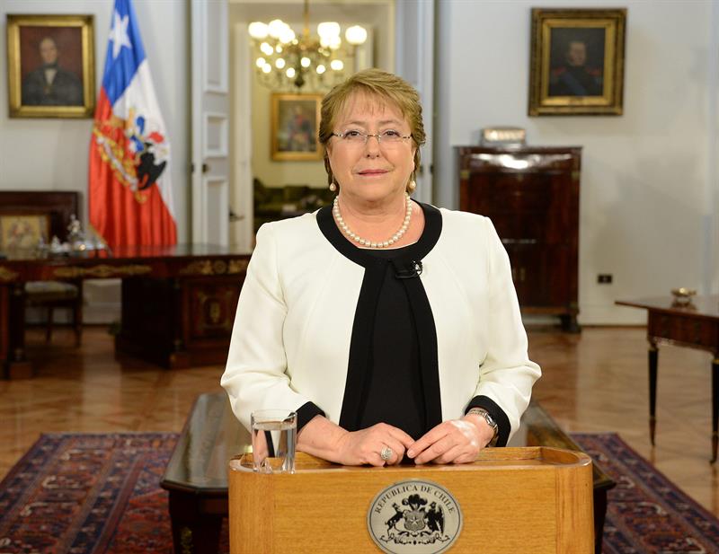 Bachelet confirma que en diciembre ingresa reforma a la educación superior