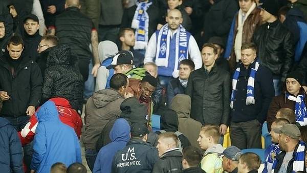 La UEFA investiga un acto de racismo en la Champions League