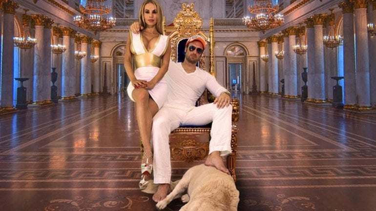 Ellos son el matrimonio más INCORRECTO y envidiado de los EEUU ¡Mira la razón!