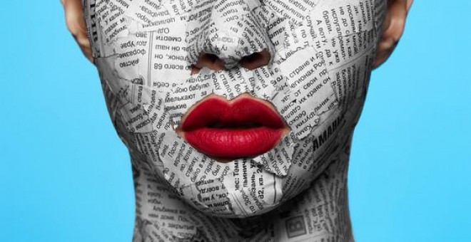 Mujeres ocultas bajo un ‘techo de papel’: ¿Por qué ellas están infrarrepresentadas en los medios?