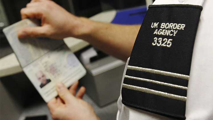 El Reino Unido podrá anular los pasaportes de menores sospechosos de unirse al EI