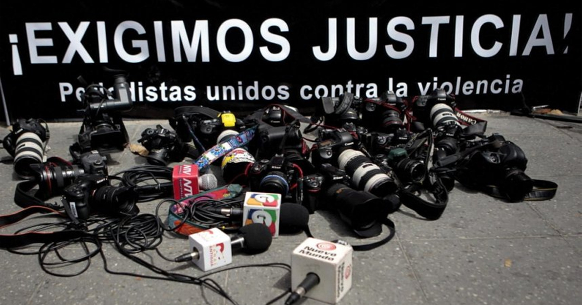 “En Honduras los periodistas estamos en la línea de fuego de la dictadura”
