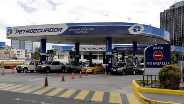Ecuador elimina subsidio a grandes gasolineras