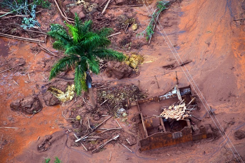 Gobierno responsabilizó a Vale y BHP Billiton por el desastre ambiental en Minas Gerais