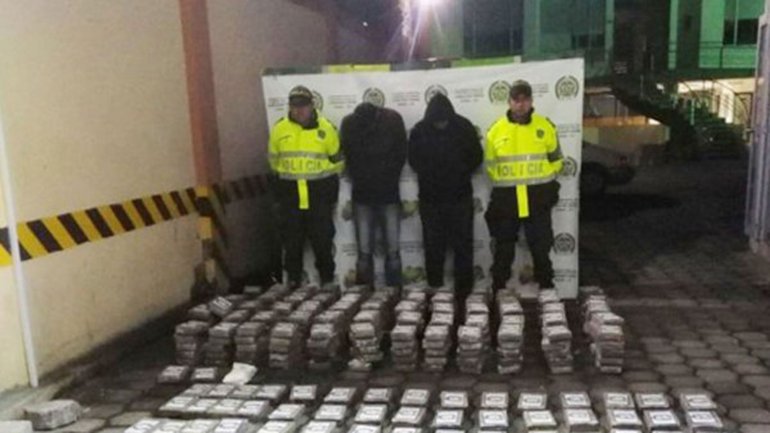 Encuentran media tonelada de cocaína a hinchas que venían a apoyar a Colombia