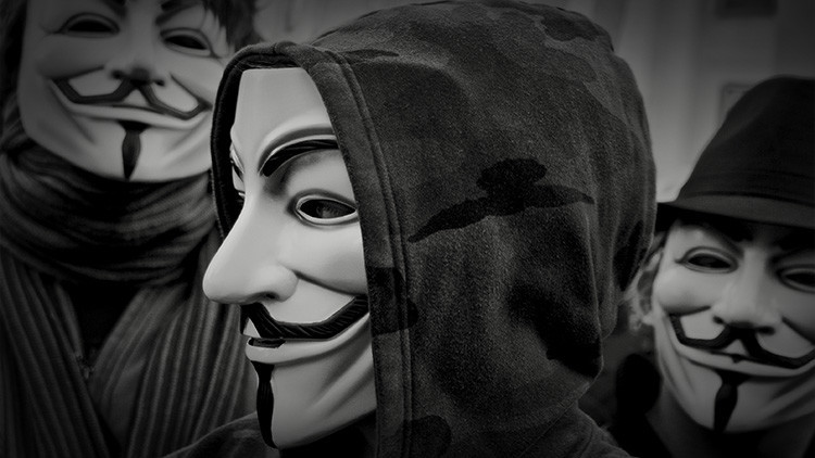 «Sois el virus, nosotros la cura»: Anonymous desmantela 20.000 cuentas de Twitter del EI