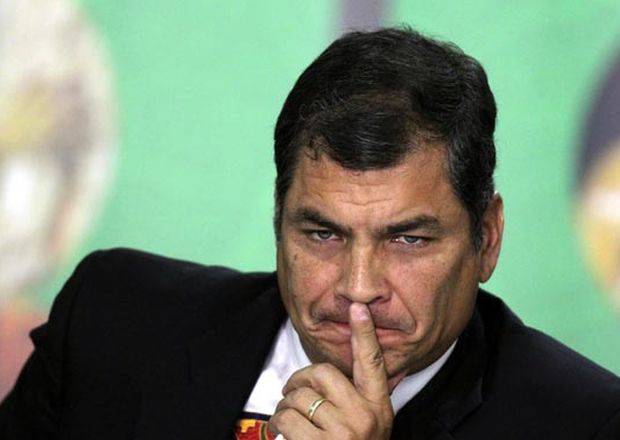 Rafael Correa se muestra preocupado por la postura de Macri contra Venezuela