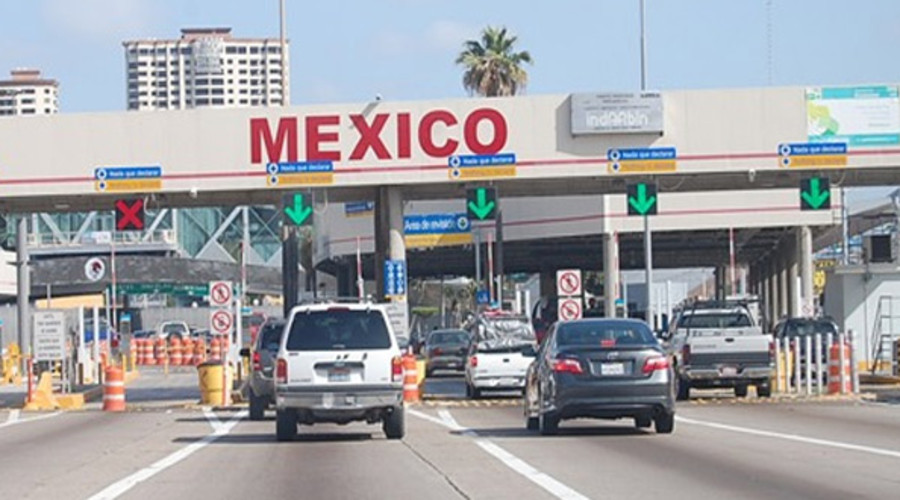 Crece cifra de mexicanos que abandonan Estados Unidos