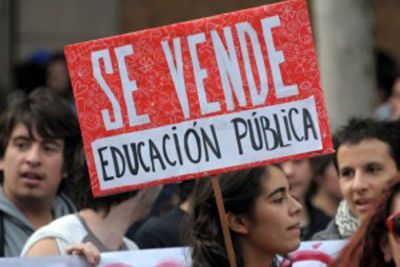 COMUNICADO: Reconstrucción de lo público, tendencias de privatización, y trayectorias profesionales marcó encuentro de trabajadores públicos de la educación