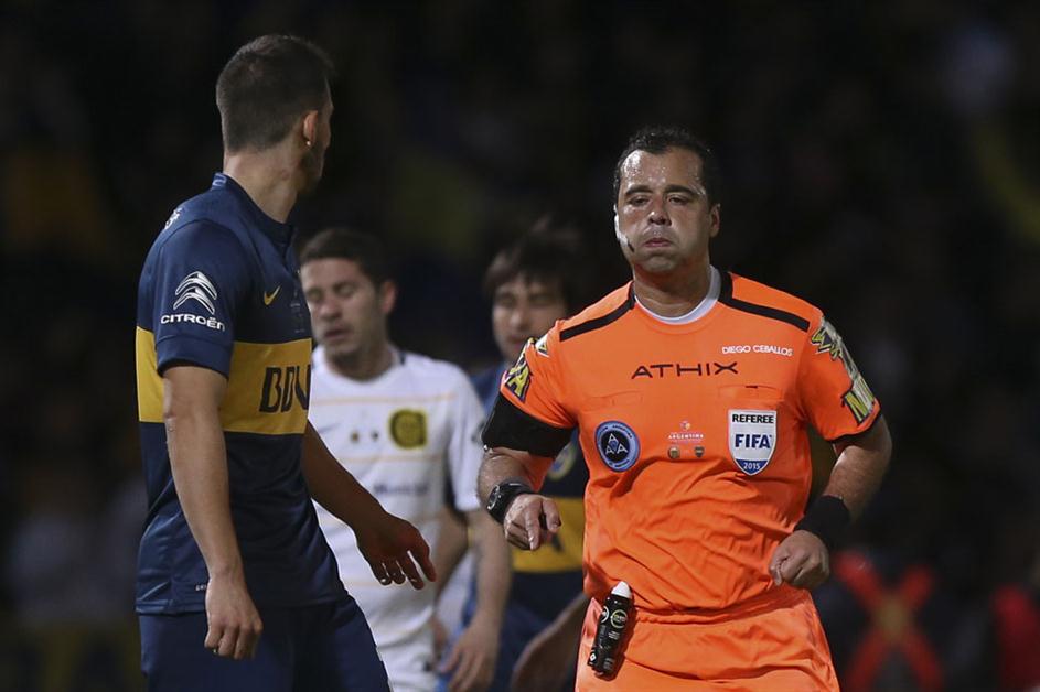 Polémica: árbitro reconoce que favoreció a Boca Juniors en final de la Copa Argentina