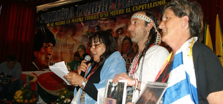 Bolivia finalizó la primera Cumbre de Descolonización