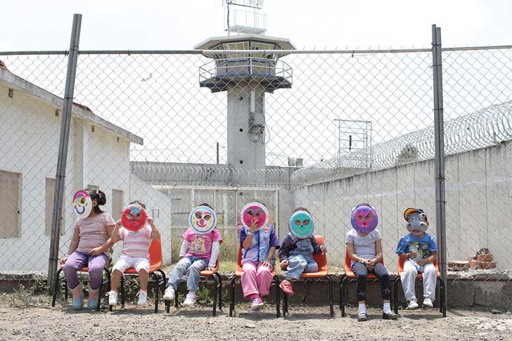 Proponen ley para proteger los derechos de los niños que viven en cárceles de México