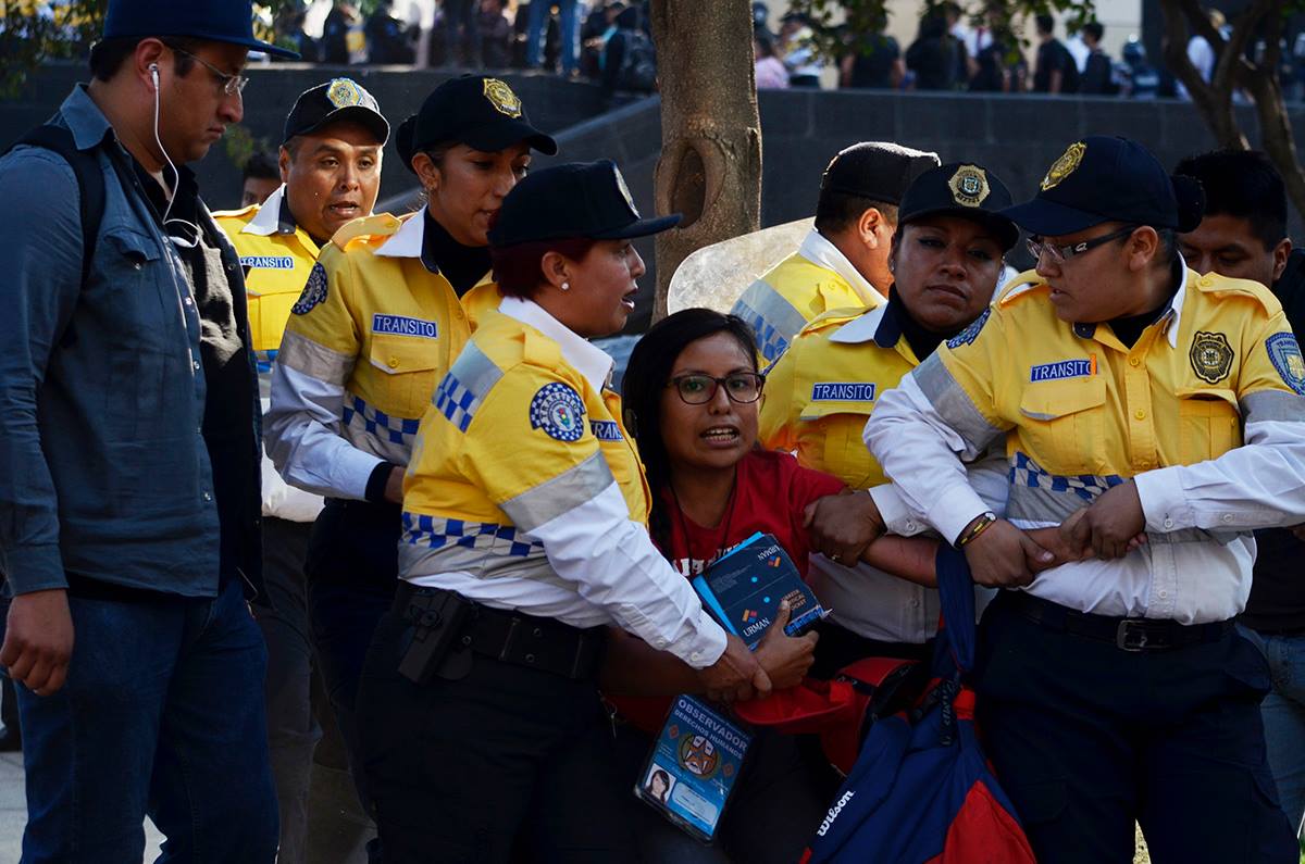 Policías agreden a Observadoras de Derechos Humanos durante protestas por el #1DMx