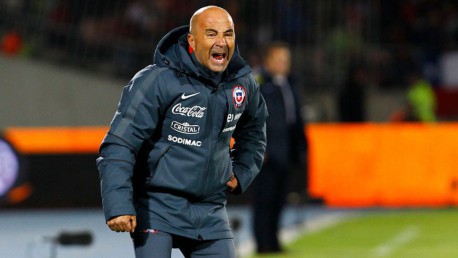 Insólito: Sampaoli anuncia que sigue en La Roja y que nunca dijo que no quería vivir en Chile
