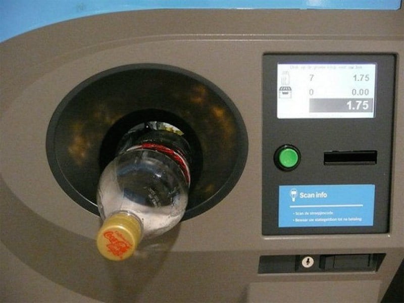 En Alemania, reciclar botellas PET te da descuentos en las tiendas