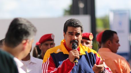 Venezuela: Maduro presentó a su doble durante acto en el Poliedro