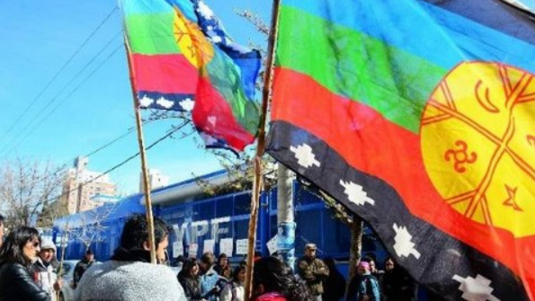 Reclamo territorial: Mapuches ocupan oficinas de petrolera YPF en Neuquén