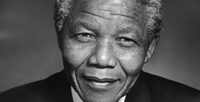 #UnDíaComoHoy Moría Nelson Mandela