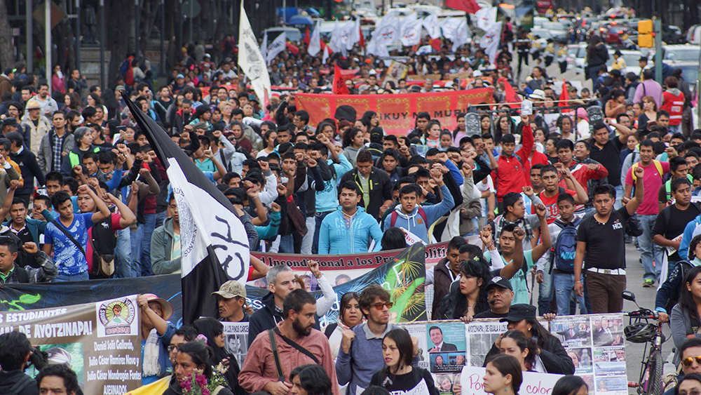 Galería fotográfica: #Ayotzinapa16Meses