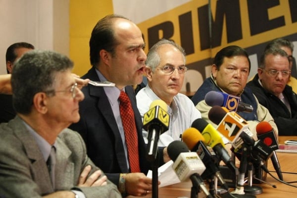 Venezuela: Gobierno solicita cancelación del partido opositor MUD por irregularidades en recogida de firmas
