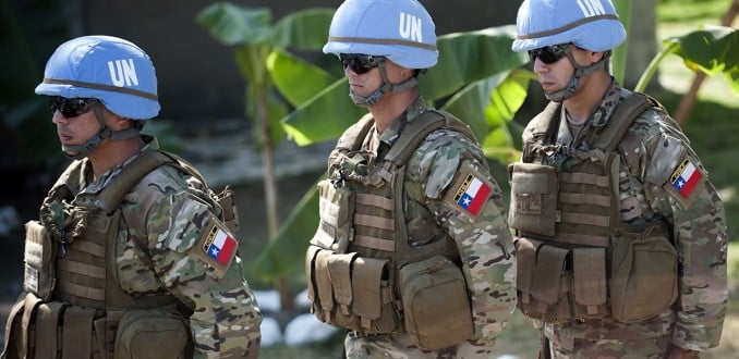 Expertos y políticos cuestionan permanencia de Chile en misión de paz en Haití