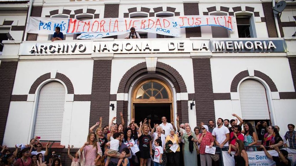 Macri avanza contra el Archivo Nacional de la Memoria en Argentina