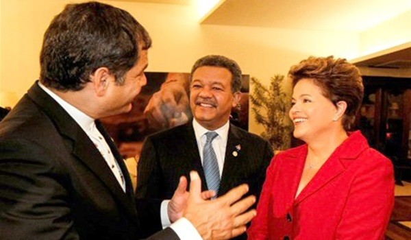Correa y Dilma se reúnen para establecer una agenda de cooperación bilateral