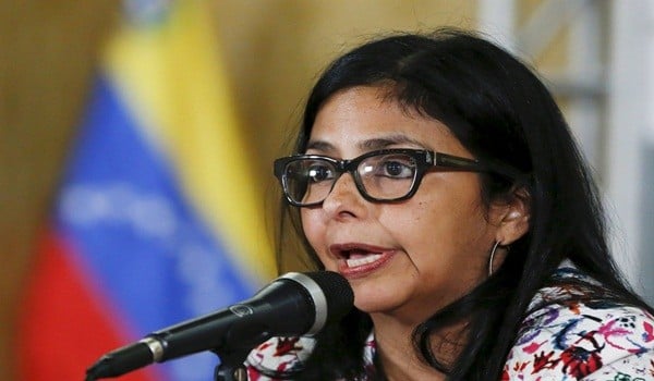 Canciller venezolana rechazó intromisión de su par español y lo llamó a acatar derecho internacional