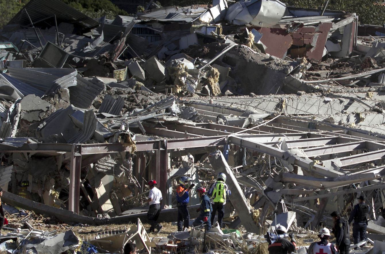 Recuerdan a víctimas de explosión en Hospital Materno de Cuajimalpa