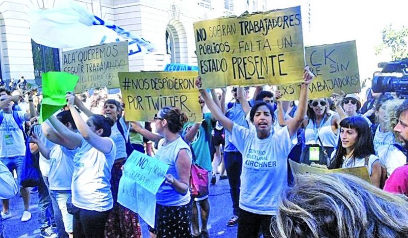 Protesta contra Macri por los despidos masivos