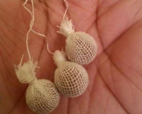 Ginecólogos advierten sobre los peligros de usar las famosas «perlas herbales» en la vagina