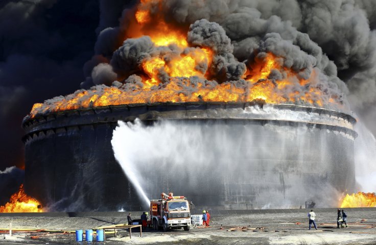 Jornada negra para los precios del petróleo arrastra al suelo a todas las bolsas mundiales