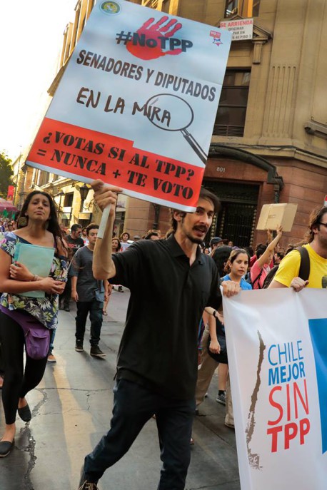 Informe del Centro Democracia y Comunidad: “Para Chile no vale la pena tener que sufrir los costos del TPP”