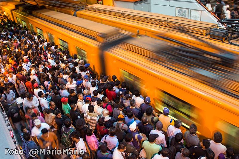Metro de la CDMX expide justificantes por retardos a usuarios