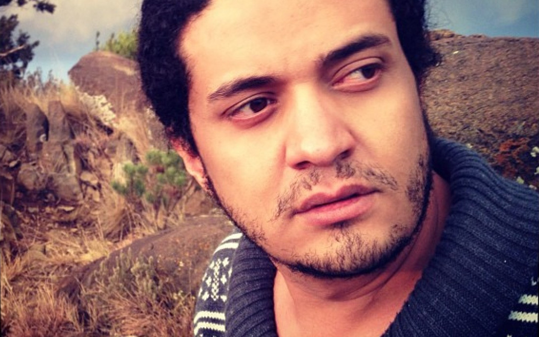 Poeta condenado a 8 años de cárcel Y 800 latigazos en Arabia Saudi