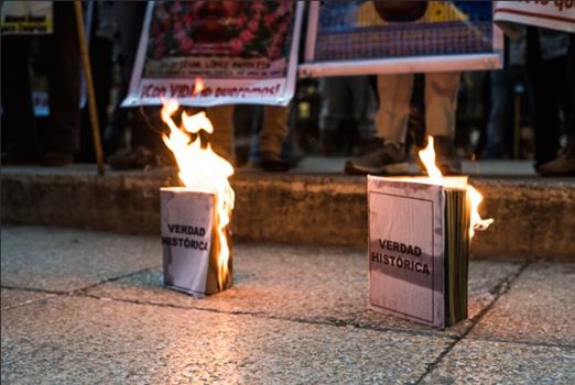La «verdad histórica» se ha hecho pedazos: familiares de Ayotzinapa