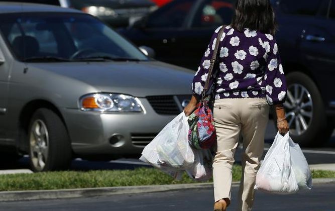 Senado aprueba en general el proyecto que regula el uso de bolsas plásticas en todo el país