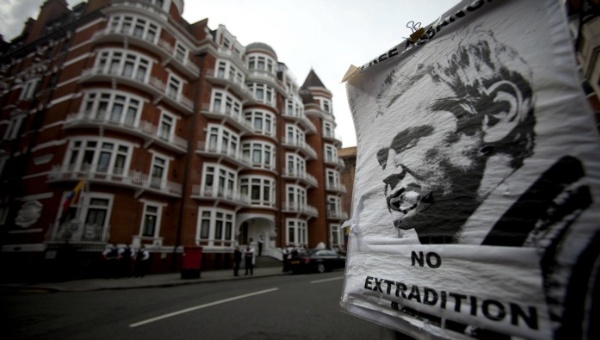 Ecuador insiste en respetar fallo de la ONU sobre Assange
