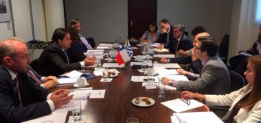Chile y Uruguay inician negociaciones para nuevo acuerdo comercial bilateral