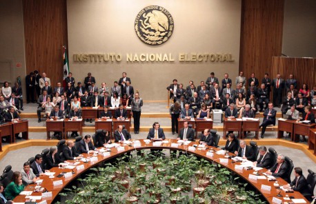 Gasto inusual del INE en renta de vehículo