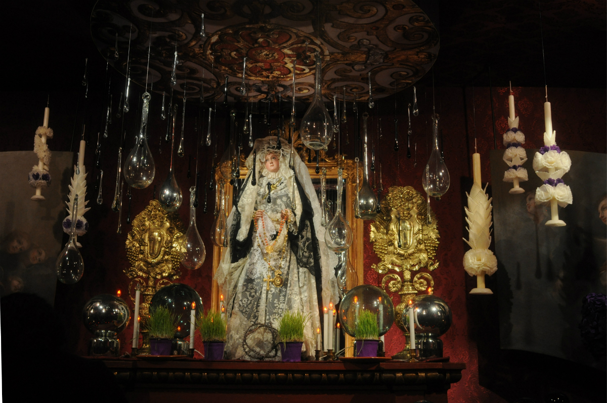 Altar de Dolores, tradición centenaria exhibida en Puebla capital