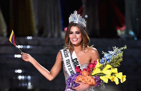Miss Colombia perdió la corona de Miss Universo pero ganó algo mejor