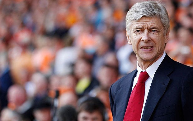 Wenger y las dudas de su renovación: «El próximo año, el entrenador de Arsenal seré yo»