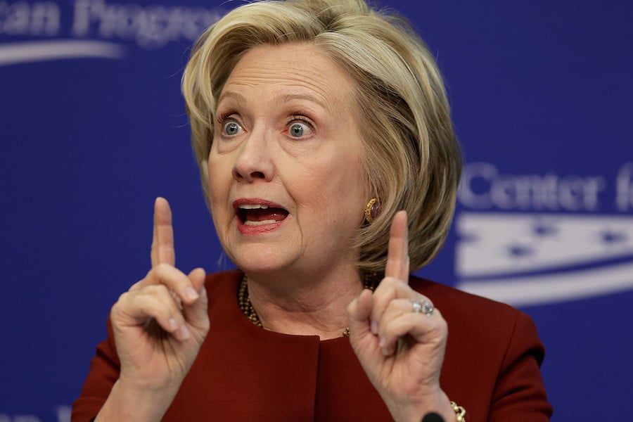 Video: 13 minutos de mentiras que pueden restar muchos votos a Hillary Clinton